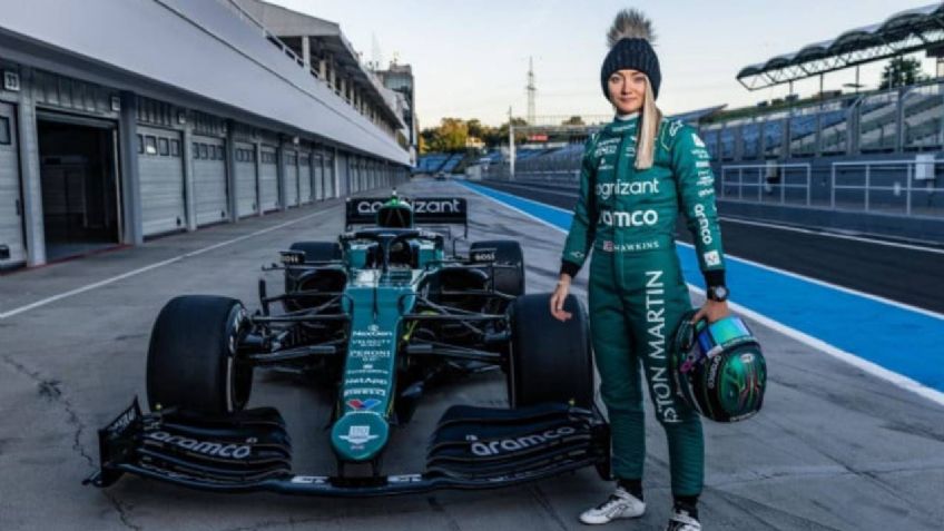 Jessica Hawkins se convierte en la primera mujer que conduce un F1 moderno