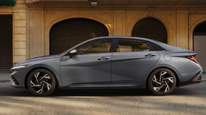 Hyundai Elantra 2025: ¿Sigue siendo un auto híbrido competitivo?