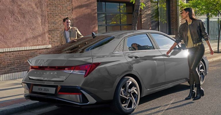 Diseño y características del Elantra 2024