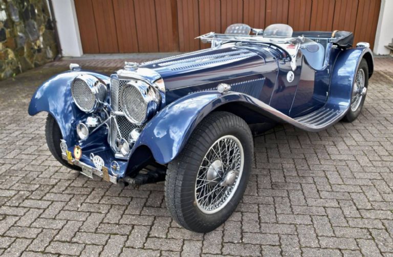 Cuál fue el primer auto de Jaguar