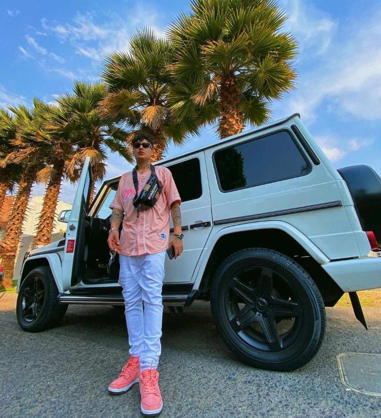 Esta es la camioneta del rapero Alemán