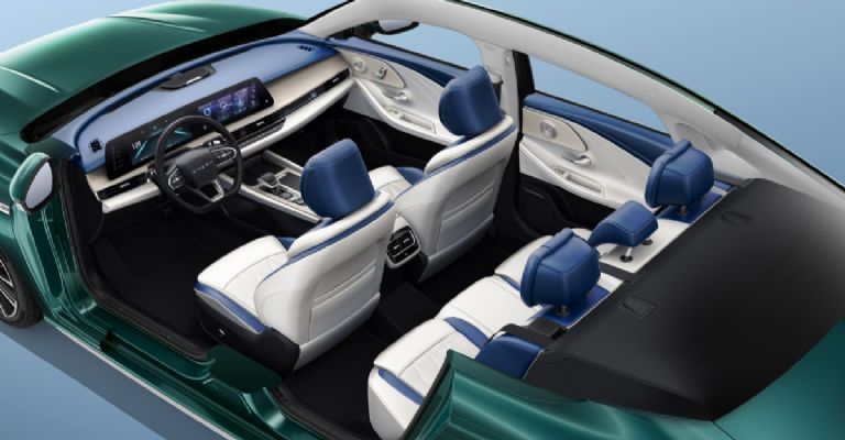 Chirey Arrizo 8 2024