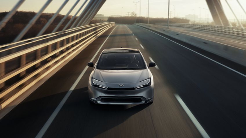 ¿Cuántos kilómetros por litro da el Toyota Prius?