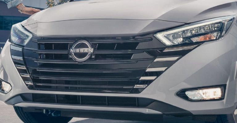 Nissan Versa 2024