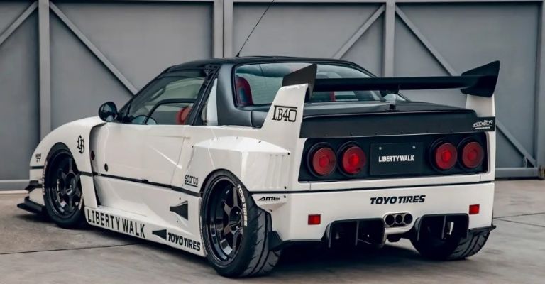 Liberty Walk Autozam AZ-1