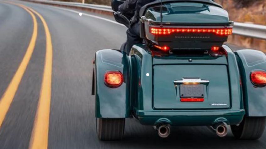 ¿Como se le dice a las motocicletas de 3 ruedas? Tiene un estilo totalmente chopper