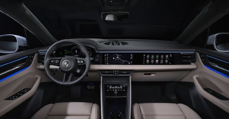 Motor e interior de la Porsche Macan EV 2024