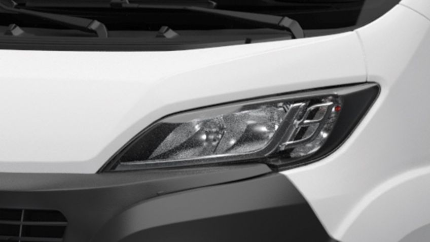 Contén la respiración antes de ver la van de FIAT con las 3b's: Buena, bonita y barata