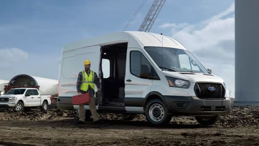 Precio y características de la Ford Transit Van 2024, ¡ideal para tu emprendimiento!