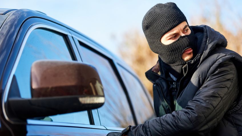 ¿Cómo puedo bajar las probabilidades de que roben mi auto? Checa estos tips