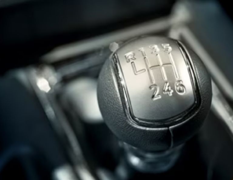 Qué hacer cuando se rompe el embrague de un carro con transmisión manual