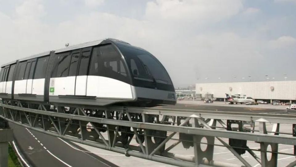 El Aerotren conecta las dos terminales del Aeropuerto Internacional de la Ciudad de México.