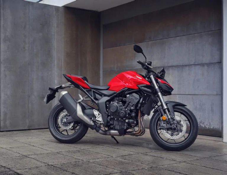 Honda CB1000 Hornet 2025 Una moto streetfighter y con una edición SP