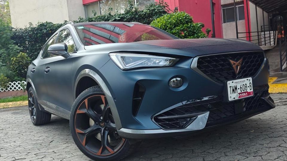 Esta SUV tiene más de 300 caballos de fuerza