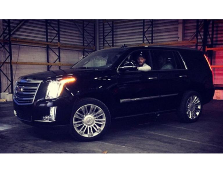 Desde Lamborghinis a Rolls Royce, así es la colección de Conor McGregor