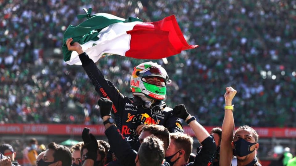 Checo Pérez saldrá a la pista en casa este fin de semana, checa aquí los horarios para que no te pierdas el GP de México 2024.