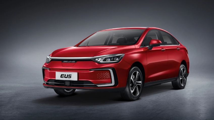 BAIC EU 5: Características y precios de este sedán chino que presume de tenerlo todo