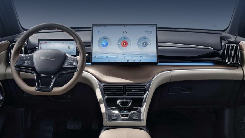 BYD dejará de usar pantallas que se hacen verticales, optará por el estilo convencional horizontal