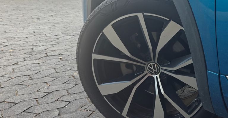 Manejo VW Cross Sport 2025