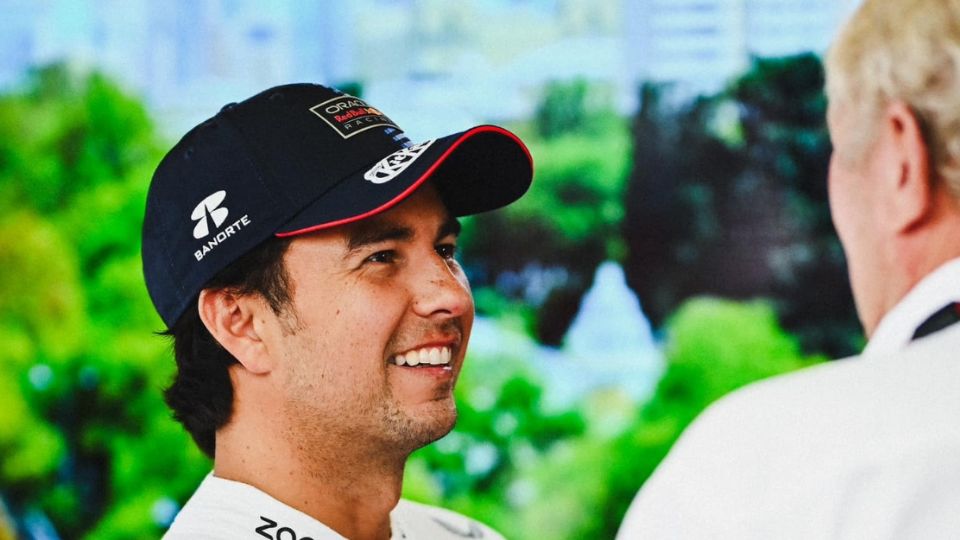 Helmut Marko volvió a poner en duda la permanencia del piloto mexicano.