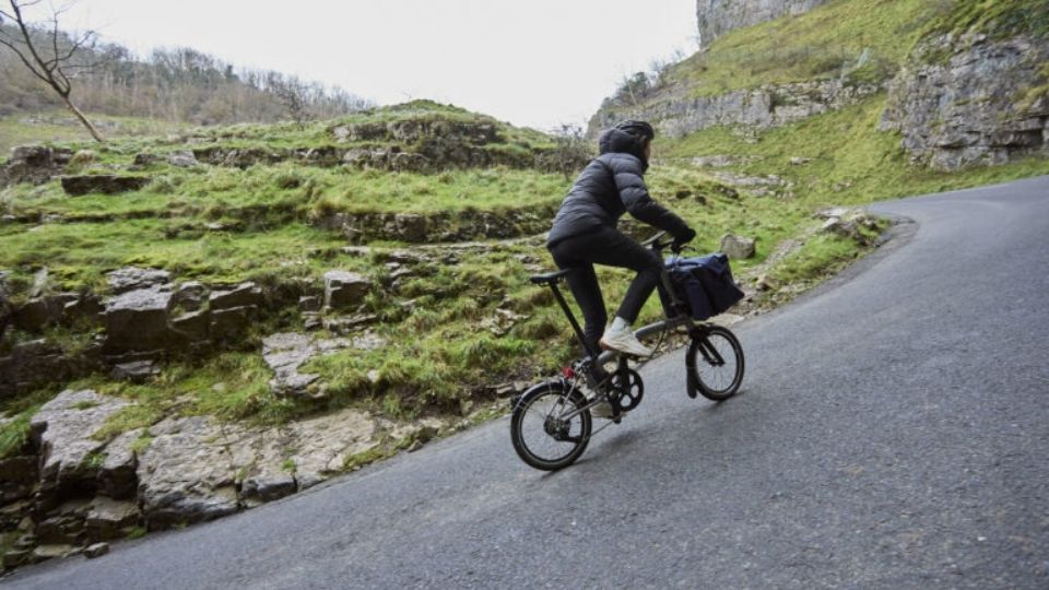 Esta de Brompton pesa menos de 8 kilos y es de lujo