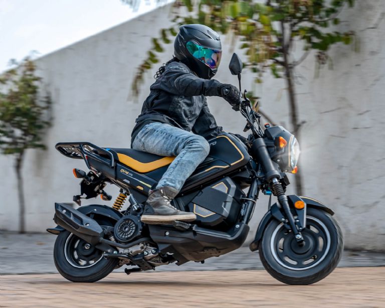 Cuál es la velocidad máxima de la moto Vento Ovni 170