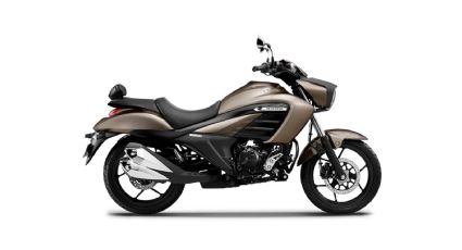 Suzuki Intruder: Una moto de turismo con diseño deportivo y estilo cruiser