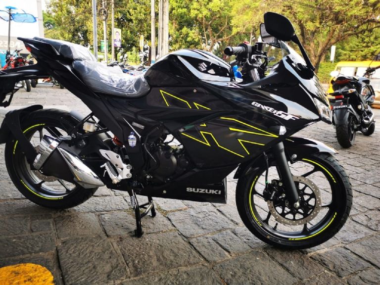 Cuál es la velocidad máxima de la Suzuki Gixxer SF 2025