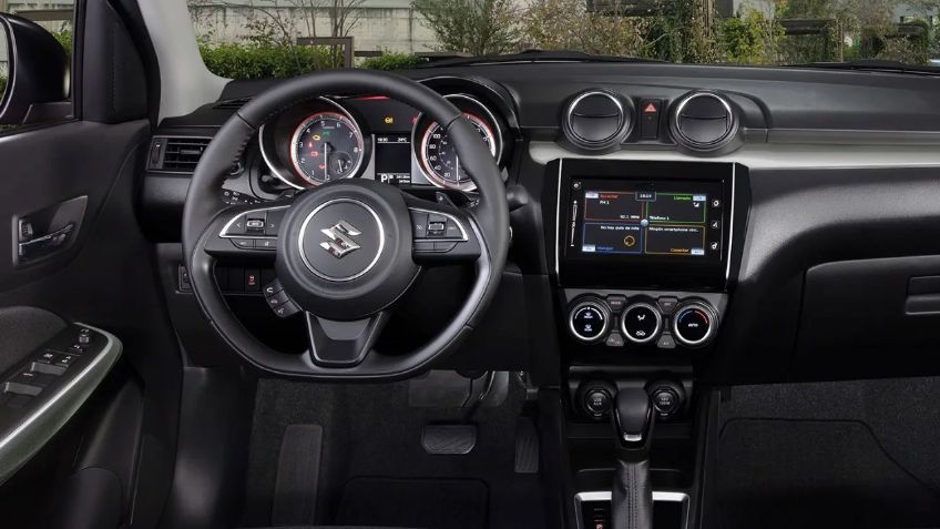 Auto compacto japonés que puede ser tuyo por menos de 335,000 pesos