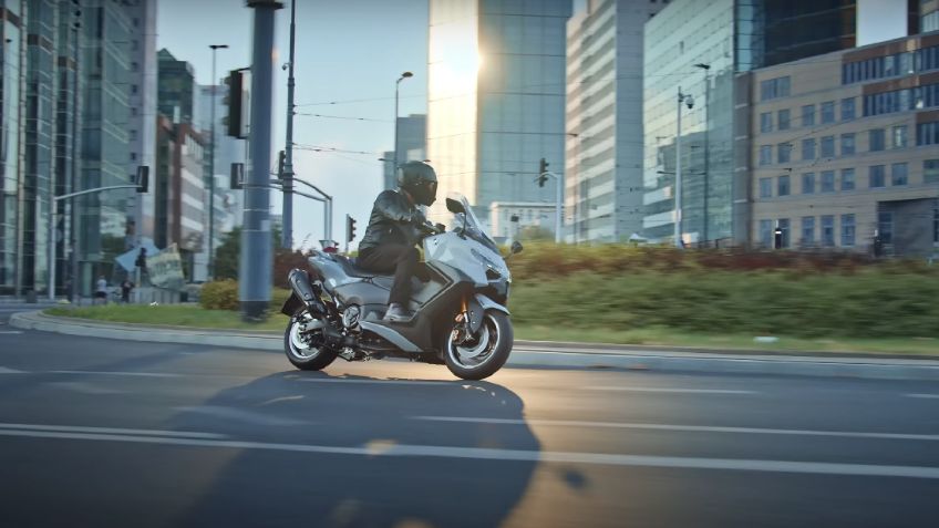 Yamaha TMAX Tech: Este maxiscooter de gran cilindrada estará disponible en febrero de 2025