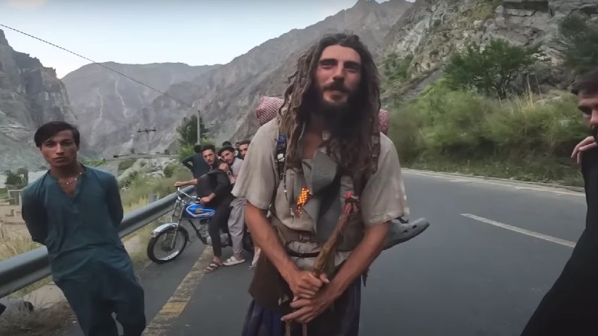 Axel Pons: Este expiloto de Moto2 ahora camina descalzo y tiene un viaje espiritual