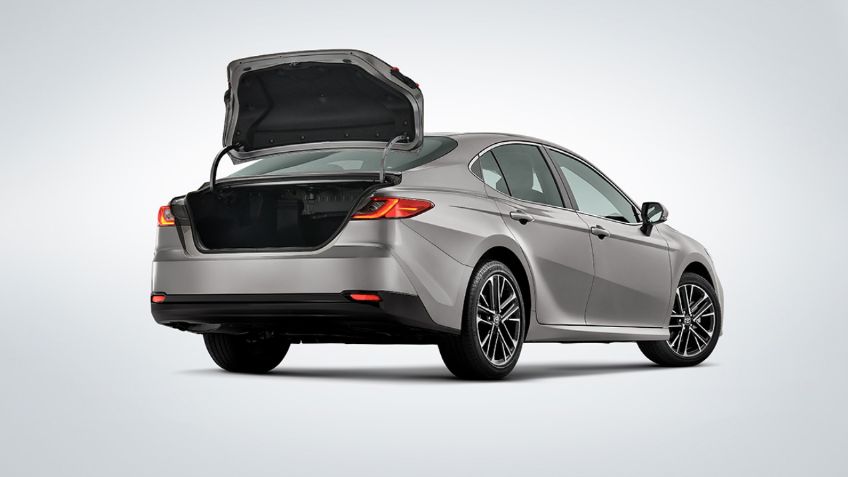 Modos de manejo del Toyota Camry 2025, ¿qué tan divertido promete ser su conducción?