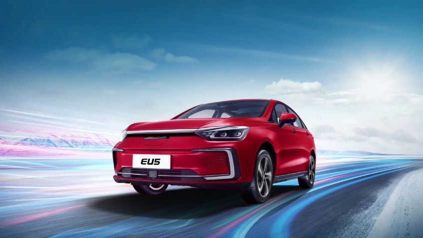 Características motoras y de equipamiento de BAIC EU 5, ¡chécalo a fondo!