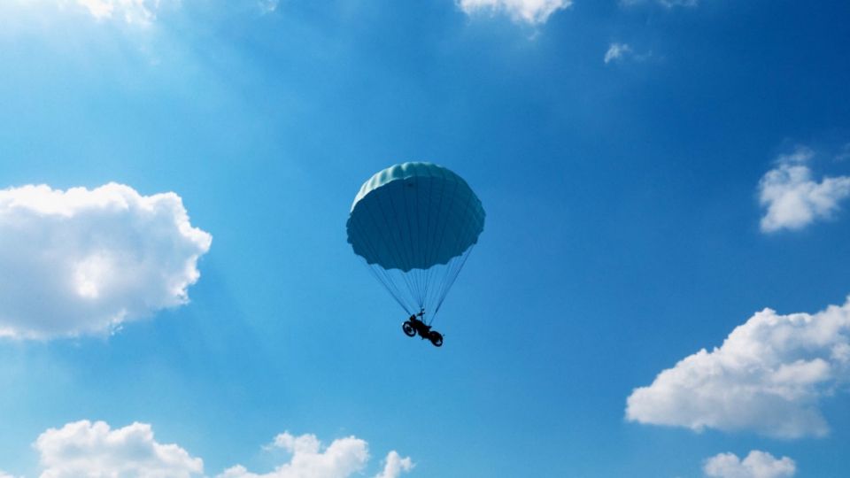 Lanza el primer video de su moto eléctrica, la Flying Flea