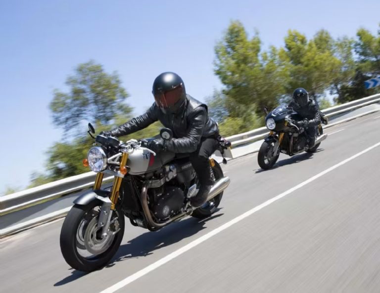 Triumph Thruxton RS La moto neo-retro de Tom Hardy