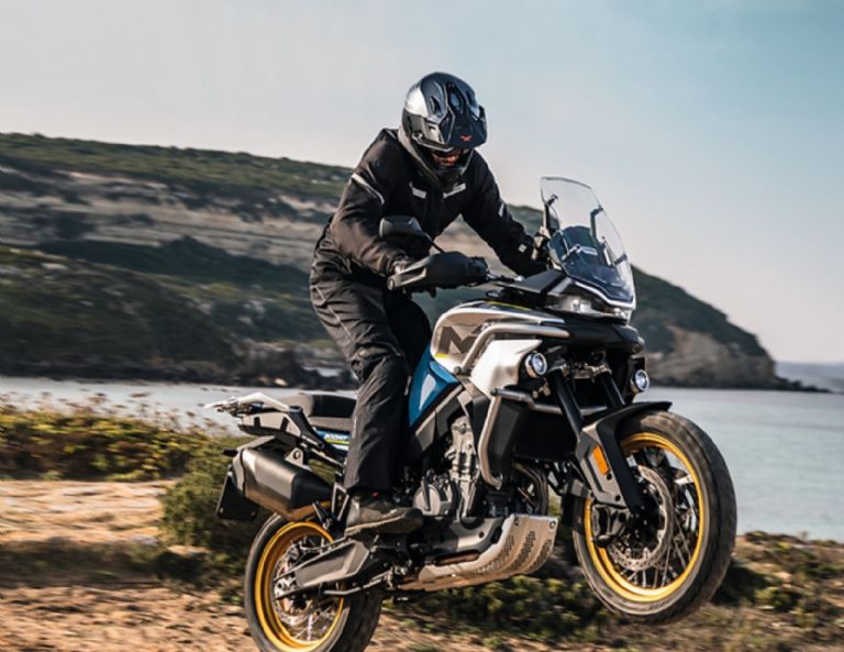 CFMoto 800MT Explore Edition