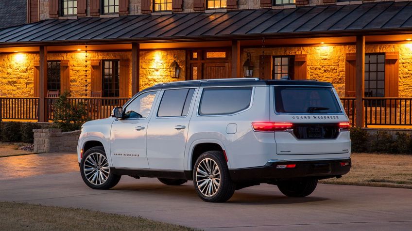 Características y precios de Jeep Grand Wagoneer L, ¡es enorme!