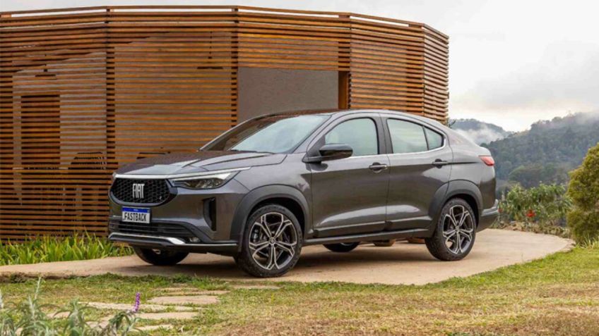 Es un vehículo que es mitad sedán y mitad SUV, ¡puede ser tuyo por menos de 480,000 pesos!