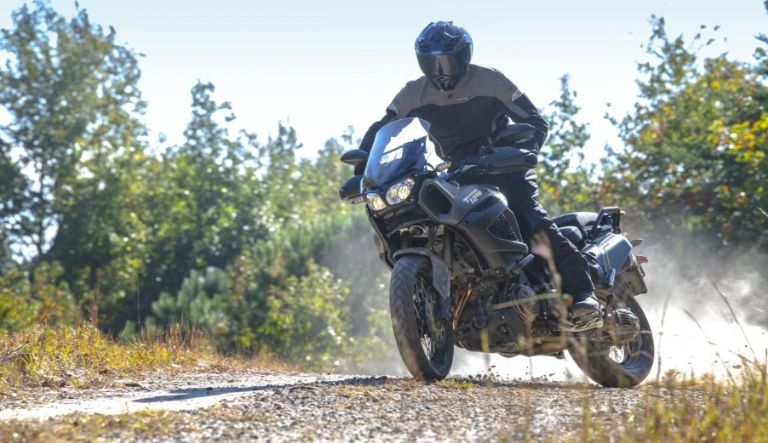 Cuánto corre la moto doble propósito Yamaha Super Tenere 1200 Ze