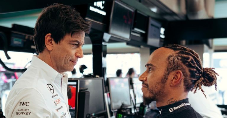 Lewis Hamilton a Ferrari 