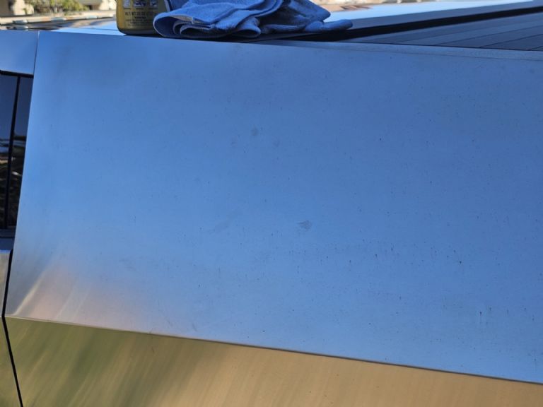 La Cybertruck de Tesla parecen oxidarse