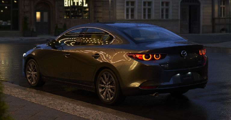 Mazda 3 Sedán 2024