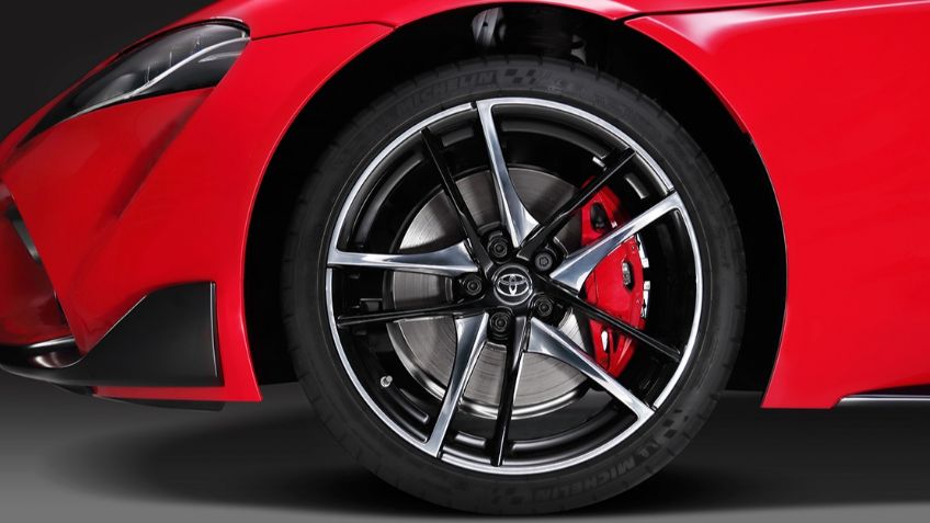 Contén la respiración antes de ver el auto deportivo de Toyota con las 3b's: Bueno, bonito y barato