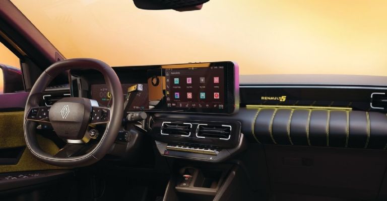 Motor e interior del Renault 5 E-Tech 2024