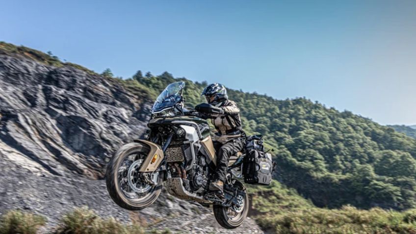 Resistente como las motos de antes, pero con toda la tecnología de una japonesa