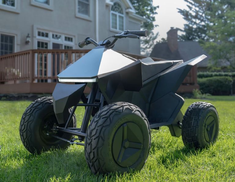 Ninguna marca italiana quiere que conozcas esta moto china potente y barata