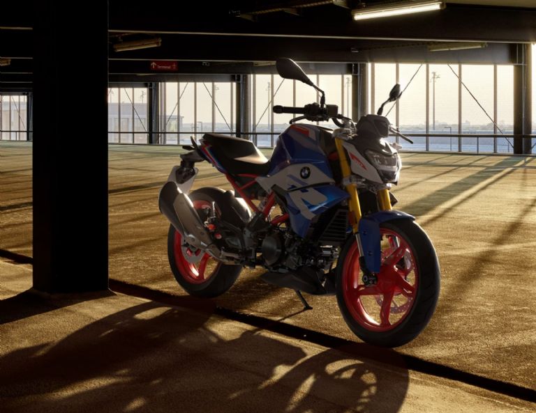 Esta es la motocicleta, buena, bonita y barata de BMW Motorrad