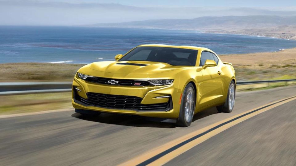 El Chevrolet Camaro es uno de los muscle cars que se venden en México este 2024.