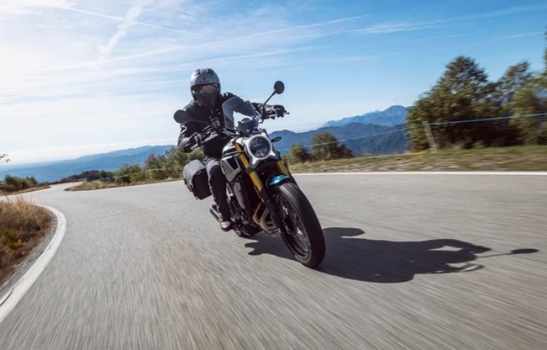 Características de la CFMoto 700CL-X Adventure