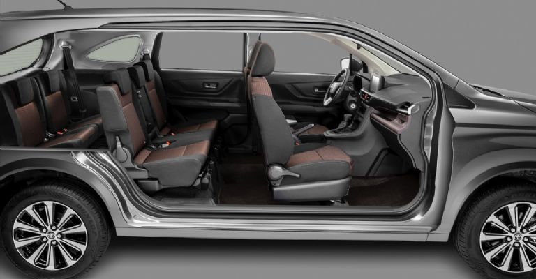 Toyota Avanza seminueva